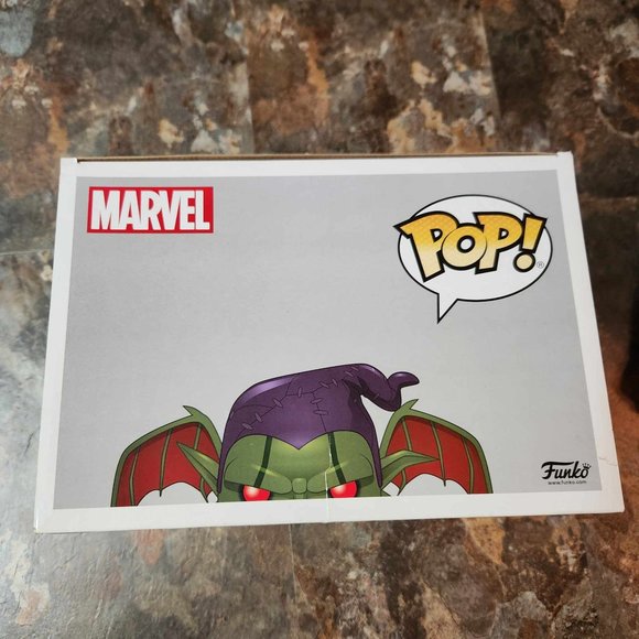 Funko Pop Spiderman Green Goblin 408 (10-inch) Target Exclusive - Damaged Box - Picture 5 of 7